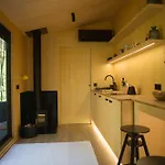 Bento W Lesie, Cisza Pod Warszawa Kack